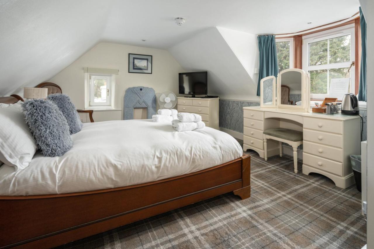 The Rowan Tree Country Hotel Aviemore Buitenkant foto
