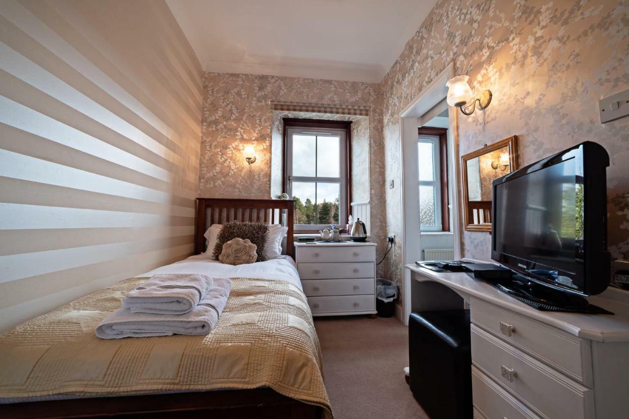 The Rowan Tree Country Hotel Aviemore Buitenkant foto